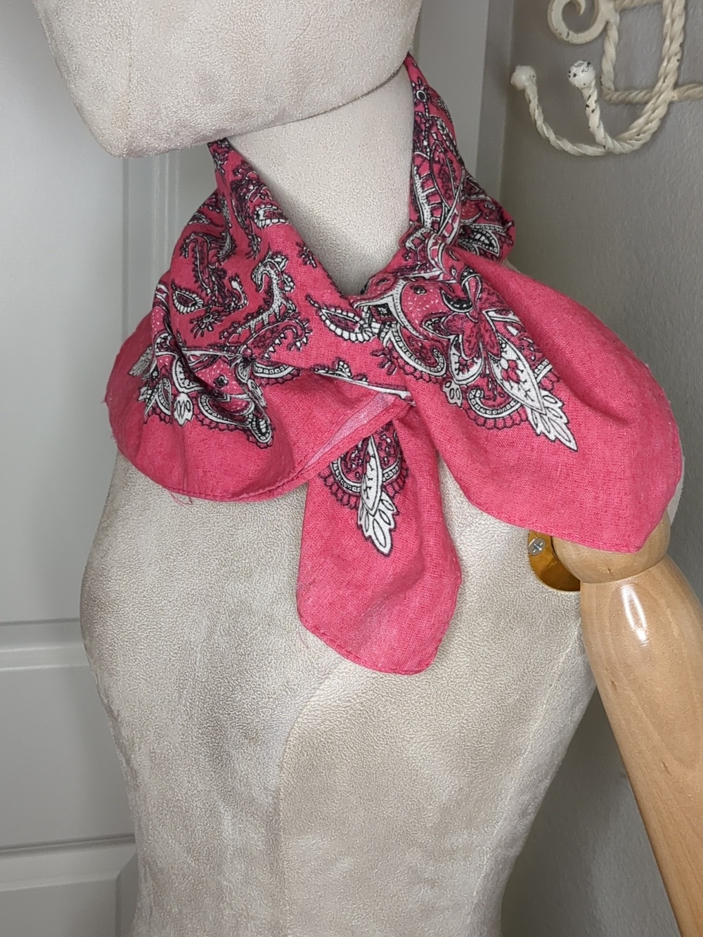 Vintage 70s Bright Pink Bandana Scarf Western Cowgirl Rodeo Festival